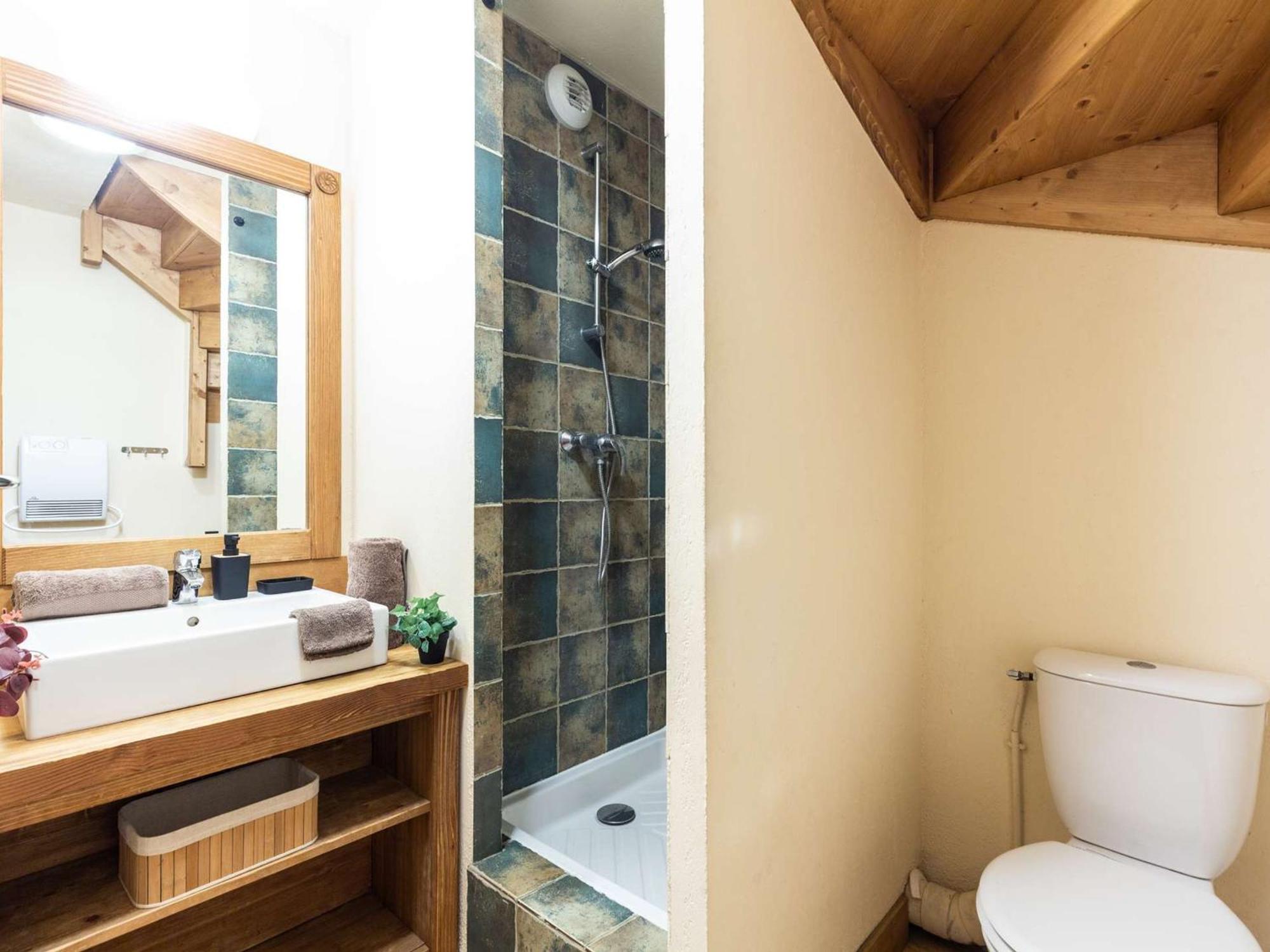 Appartement De 70 M² Au Centre-Ville Avec Piscine, Hammam, Sauna Et Balcon Bien Expose - Fr-1-296-392 圣拉里苏朗 外观 照片